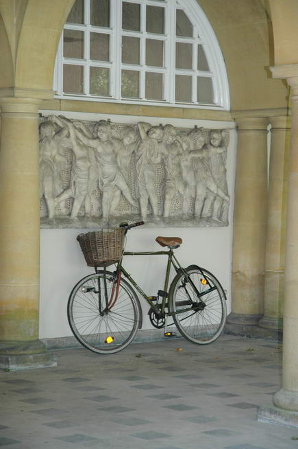 Bicycle leaning against college